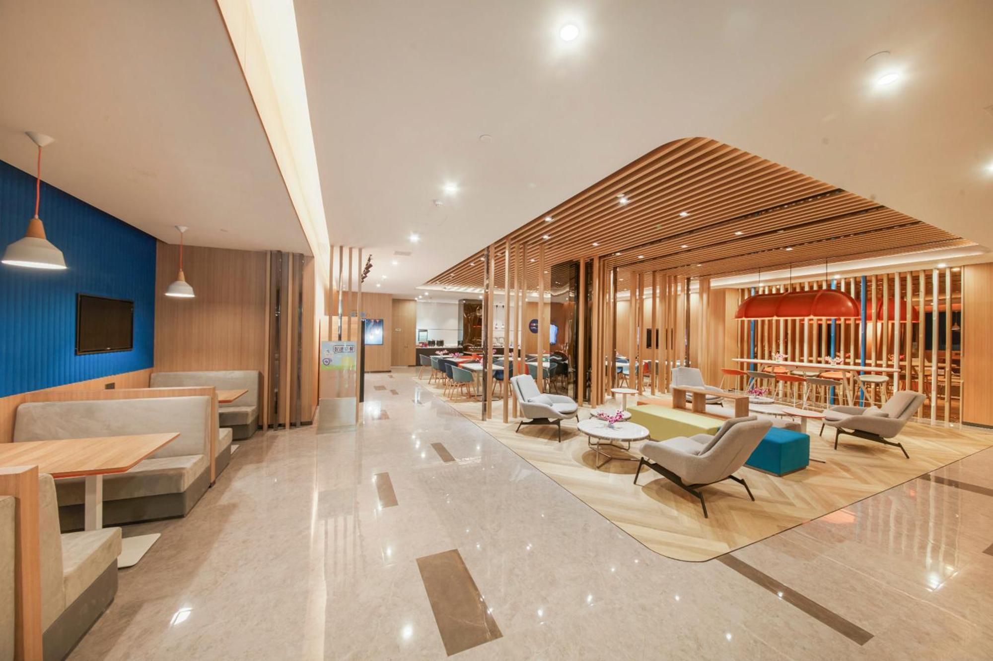 Holiday Inn Express Shanghai Xuhui Binjiang, An Ihg Hotel Eksteriør billede